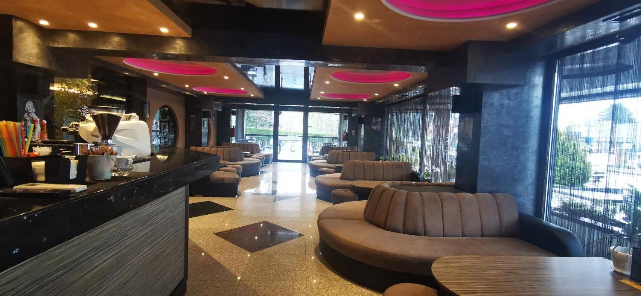Hotel Elit Pernik Zewnętrze zdjęcie