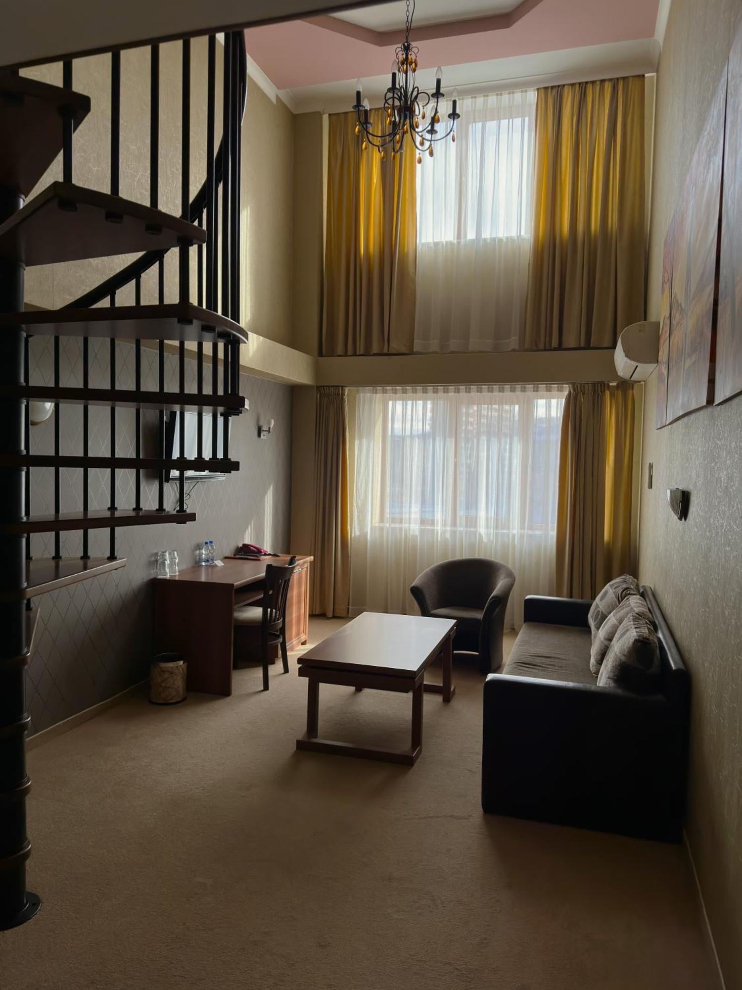 Hotel Elit Pernik Zewnętrze zdjęcie