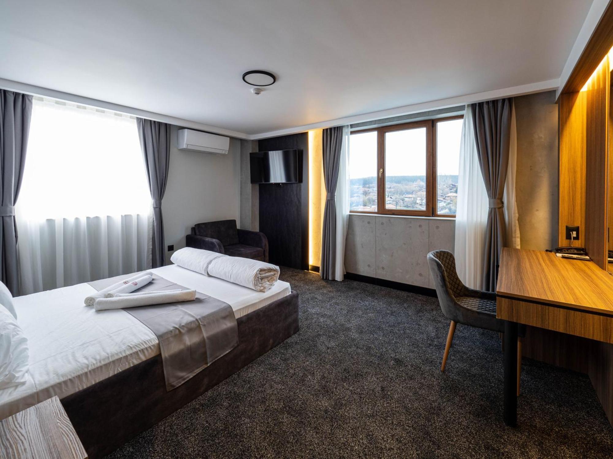 Hotel Elit Pernik Zewnętrze zdjęcie